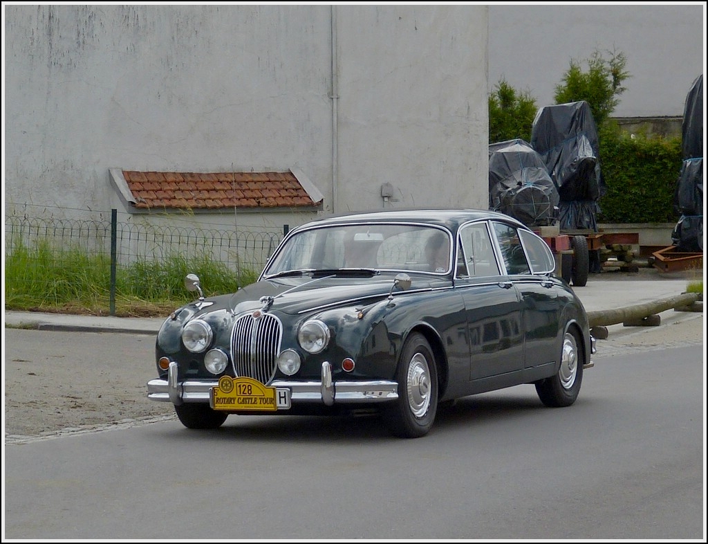  Jaguar Mark II, Bj 1961,  aufgenommen am 30.06.2013 whrend der Rotary Castle Tour durch Luxemburg.