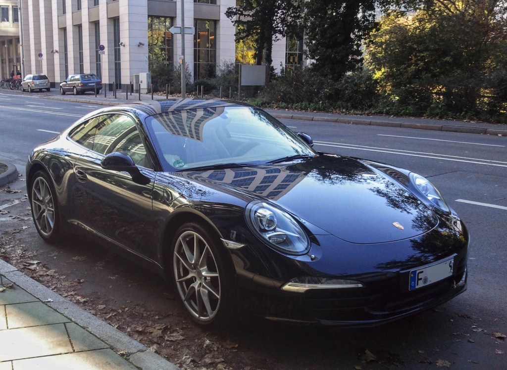 Aktueller (ab 2011) Porsche 911 (991). Aufgenommen am 31.10.2012