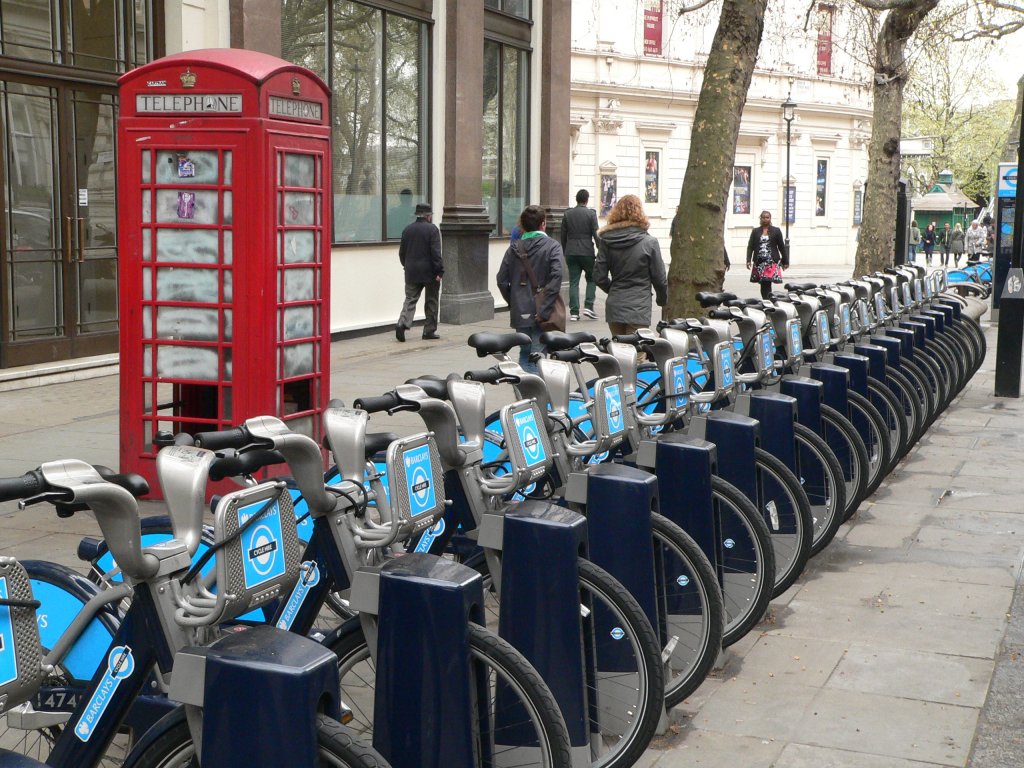 Barclays Cycle Hire - Fahrradverleihsystem in London mit ber 8.000 Fahrrdern an ber 400 Stationen. April 2012