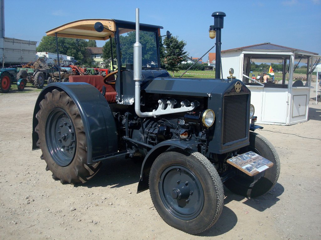 bestens restaurierter Hanomag aus dem Jahr 1941, Traktorentreffen in Hausen/Mhlin, Sept.2010
