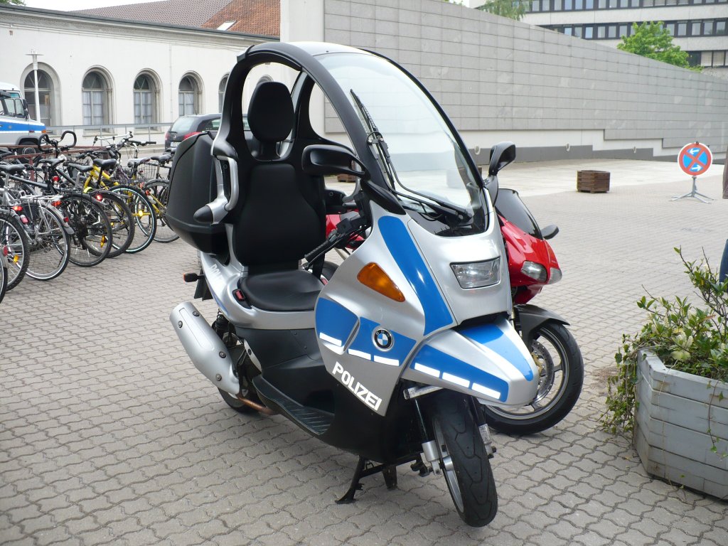 BMW C1 der Landespolizei Niedersachsen im Mai 2009 in Hannover