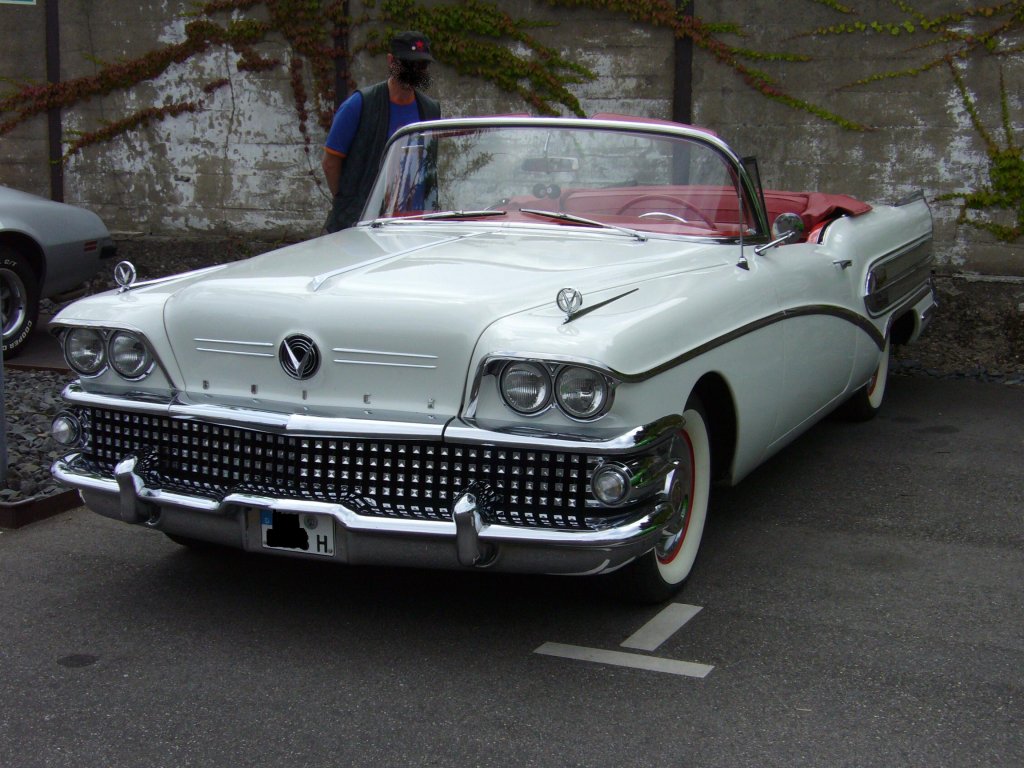 Buick Special Convertible Series Special 40 von 1958. Der 5.502 mal produzierte Convertible des 58´er Jahrgangs hatte einen Einstandspreis von $ 3.041,00. US-Treffen Meilenwerk Dsseldorf.