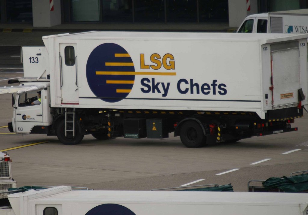 Cateringfahrzeug  133  ~ LSG - Sky Chefs, EDDL-DUS, Dsseldorf, 22.05.2008, Germany 

