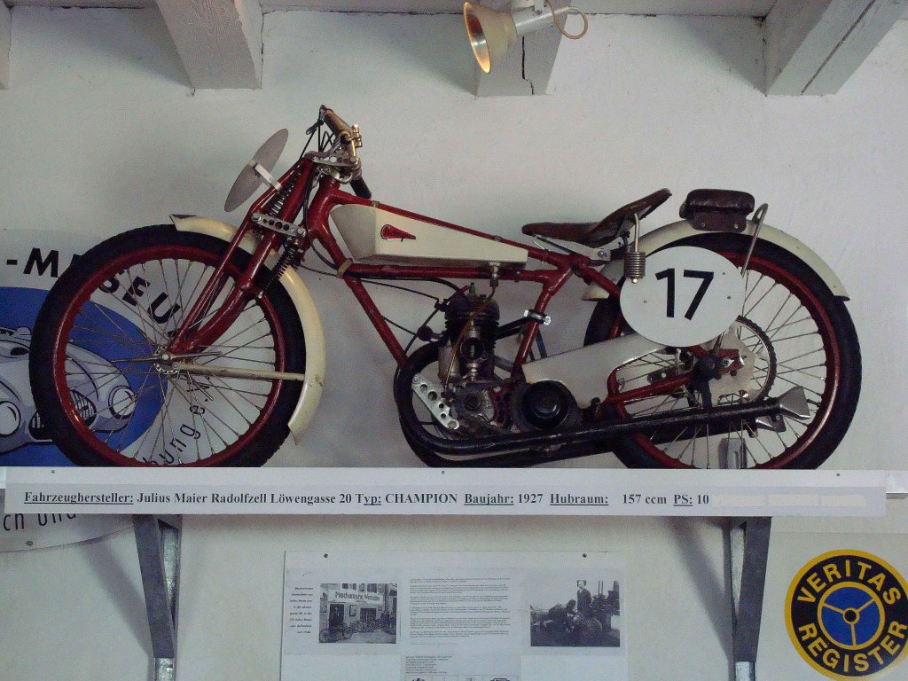 Champion Typ 20, gebaut von Julius Maier in Radolfzell 1927, 1-Zyl.Motor mit 157ccm und 10PS, Oldtimer-Museum Mekirch, Aug.2010