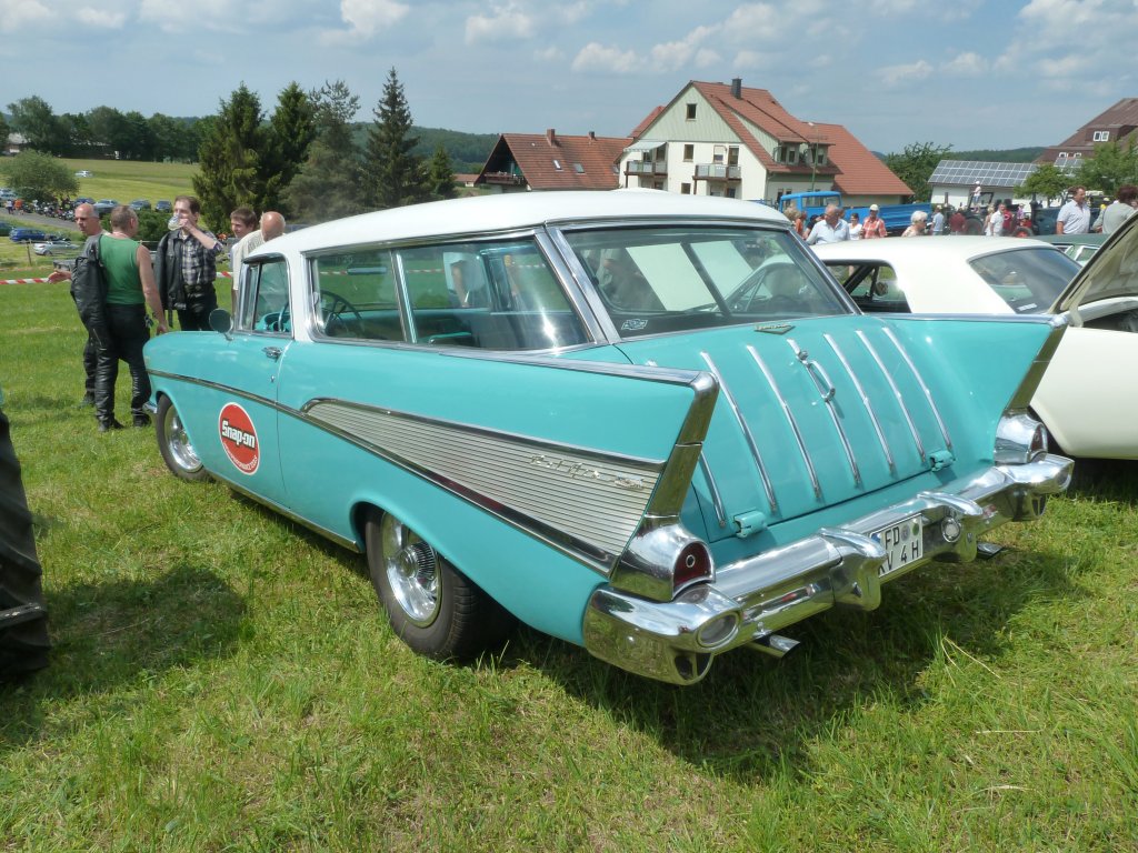 Chevrolet BelAir Nomad, Bj. 1957, prsentiert in der Oldtimerausstellung von MBEL-PUNKT THALAU am 22.05.2011

