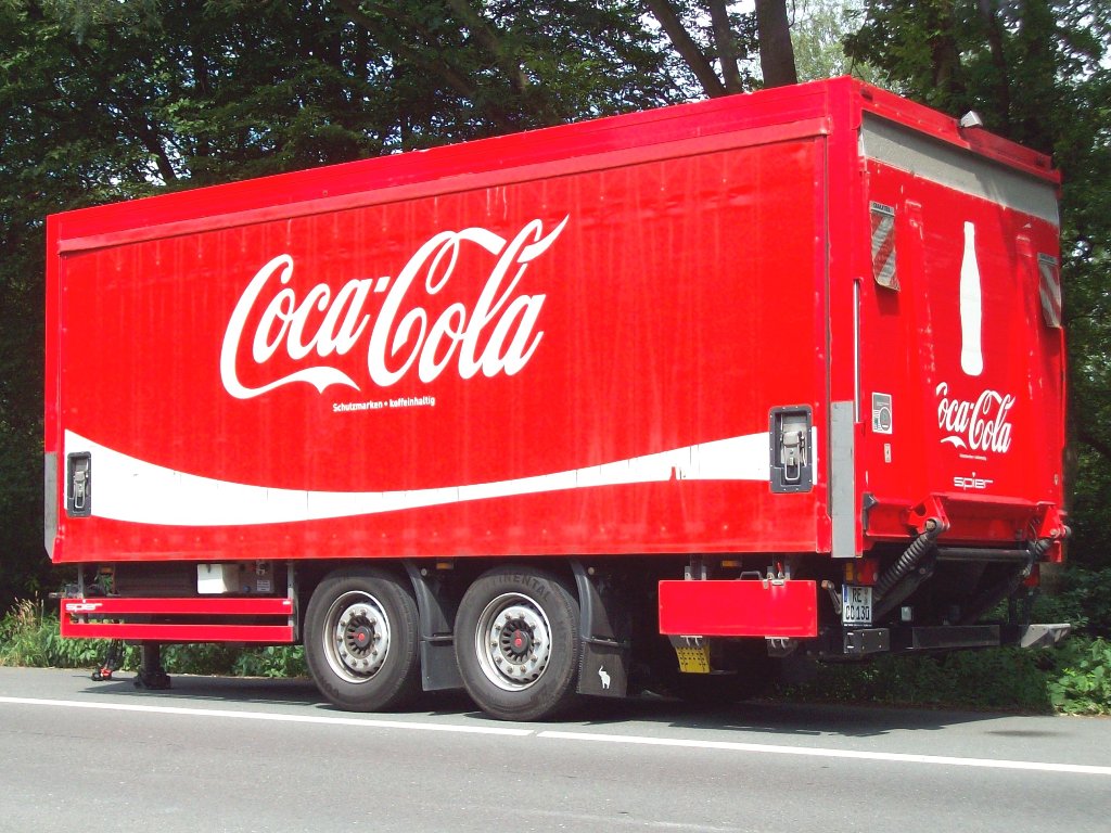 Coca Cola GmbH Getrnke Tandem Anhnger mit Ladelift Hebebhne in Herten abgestellt 06/07/2011