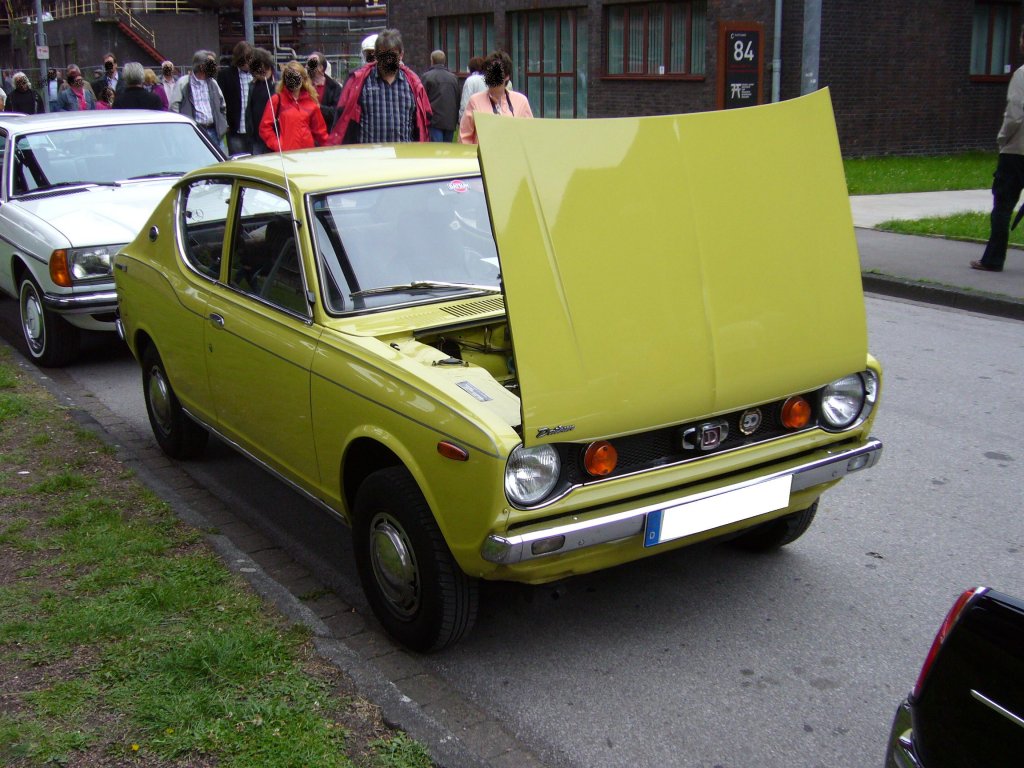 Datsun 100A (Cherry) 2-trige Limousine der Baujahre 1972 - 1977. Oldtimertreffen Kokerei Zollverein 03.07.2011.