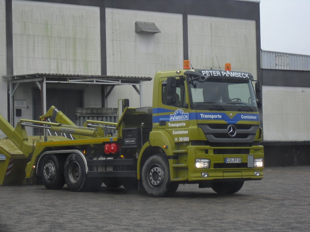 Die Fa. Plambeck aus Cuxhaven am 15.6.2011 mit einem MB AXOR in Sievern.