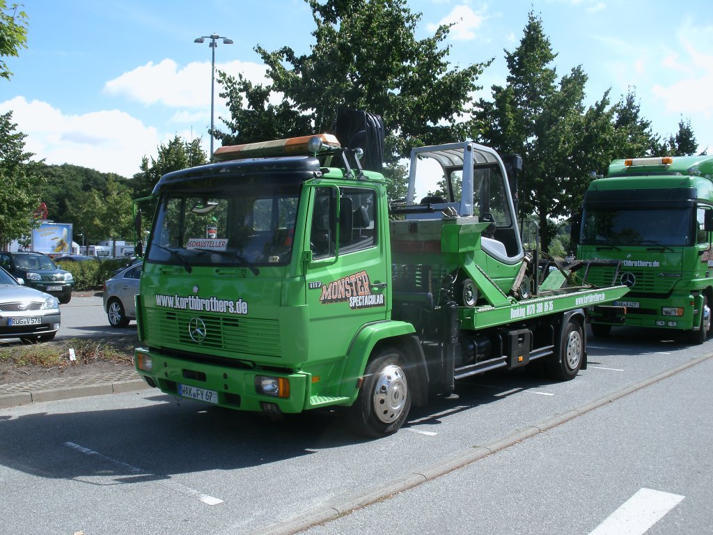 Dieser Mercedes zhlt mit zu einer Stuntshow und stand,am 09.August 2013,in Bergen/Rgen.