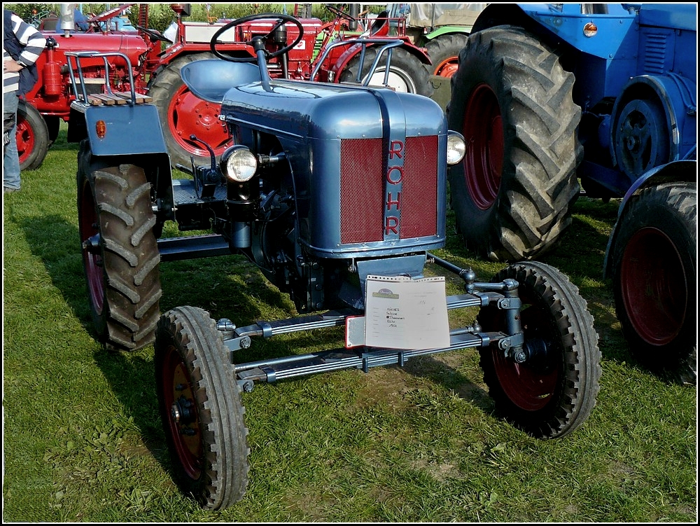 Dieser Traktor Rhr BJ 1954 mit 15 Ps wurde von mir am 18.09.2010 in Weiswampach fotografiert.