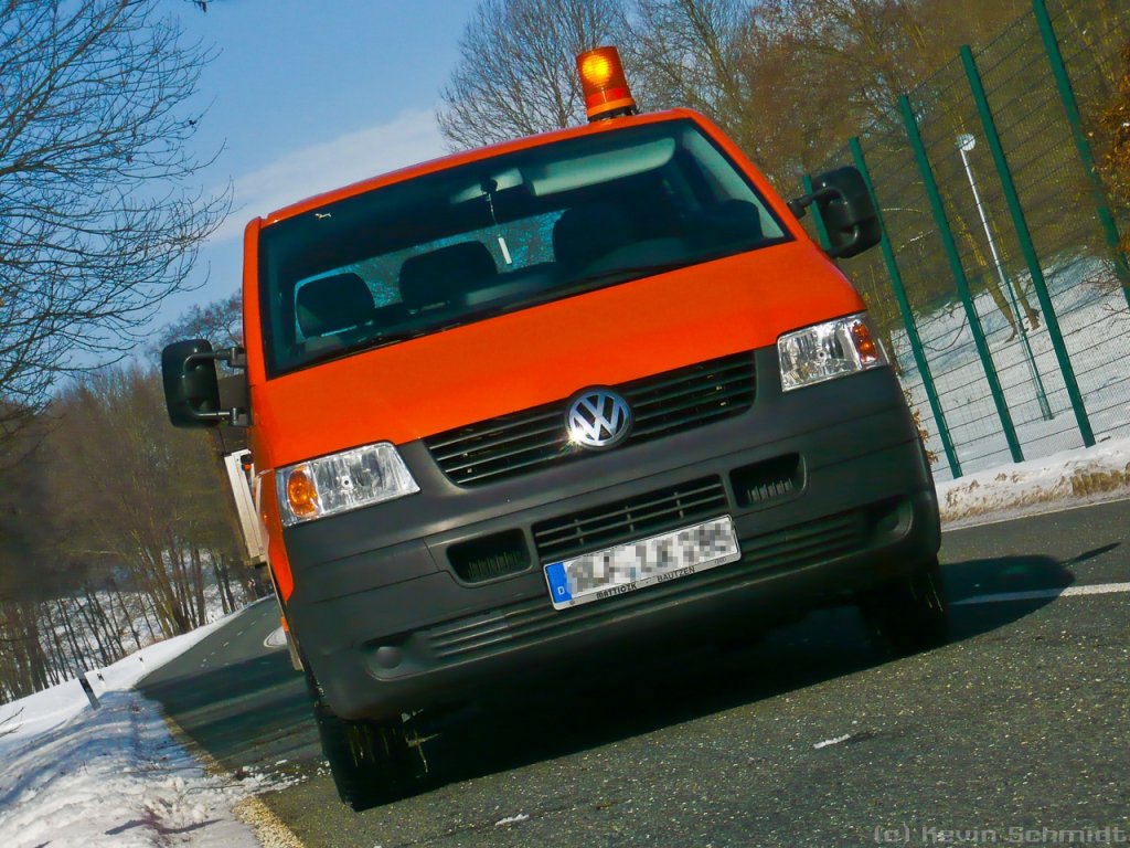 Dieser VW T5 wird fr Auendienste im Fachdienst Umwelt-/Naturschutz des Landkreises Saalfeld-Rudolstadt eingesetzt. (17.02.2010)