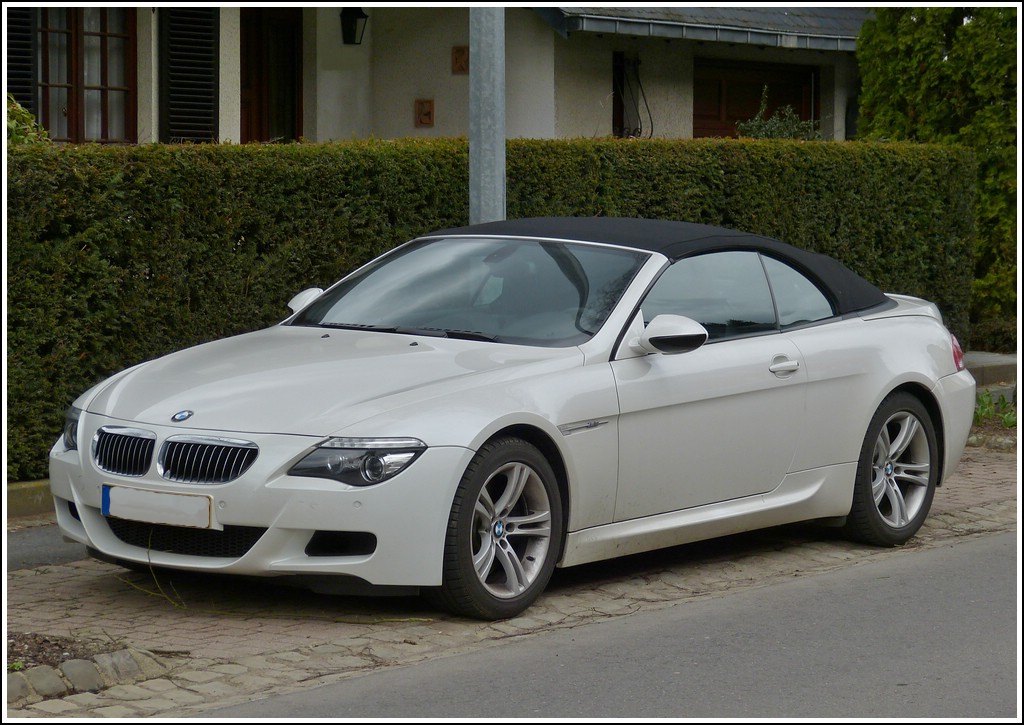 Dieses BMW M 6 Cabrio ist mir am 16.04.2013 am Straenrand aufgefallen.