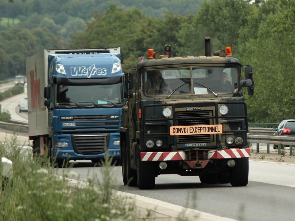 Ehemaliges Abschlepp und Bergefahrzeug der Britischen Armee am 22.07.2011 auf der A4 kurz vor der Niederlndischen Grenze.