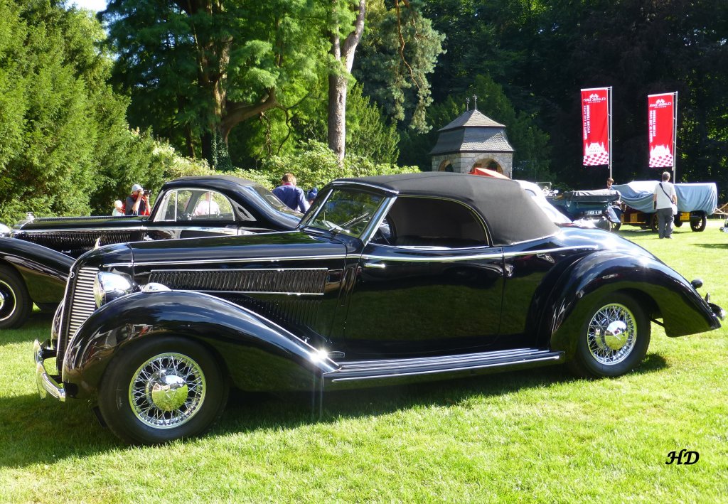 Ein Audi 920 Cabriolet von 1939.
Gesehen bei den Classic Days Schloss Dyck 2013.