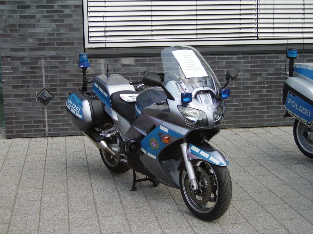 Ein BMW Polizei Motorrad in Frankfurt am Main am 28.05.11