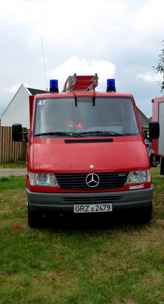 Ein Kleinlschfahrzeug der Freiwillige Feuerwehr Drtendorf. Foto 11.08.2012