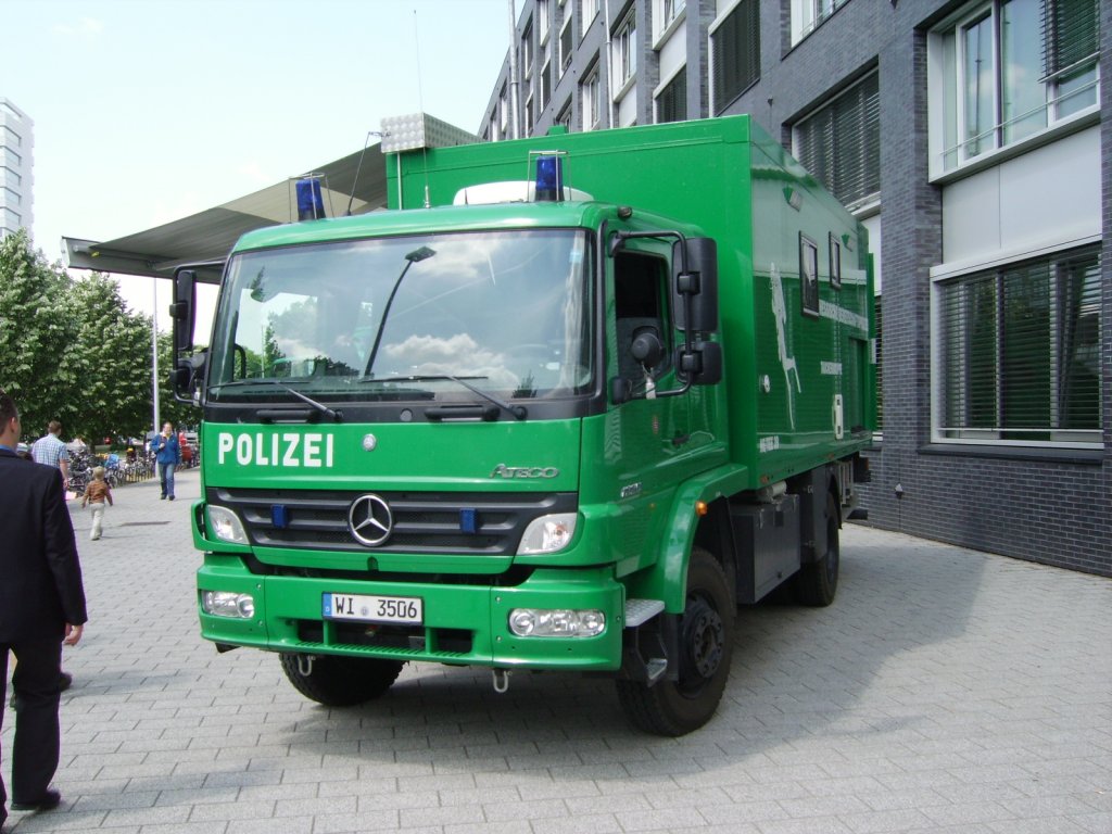 Ein Mercedes Benz Atego der Bereitschaftspolizei Frankfurt am 28.05.11