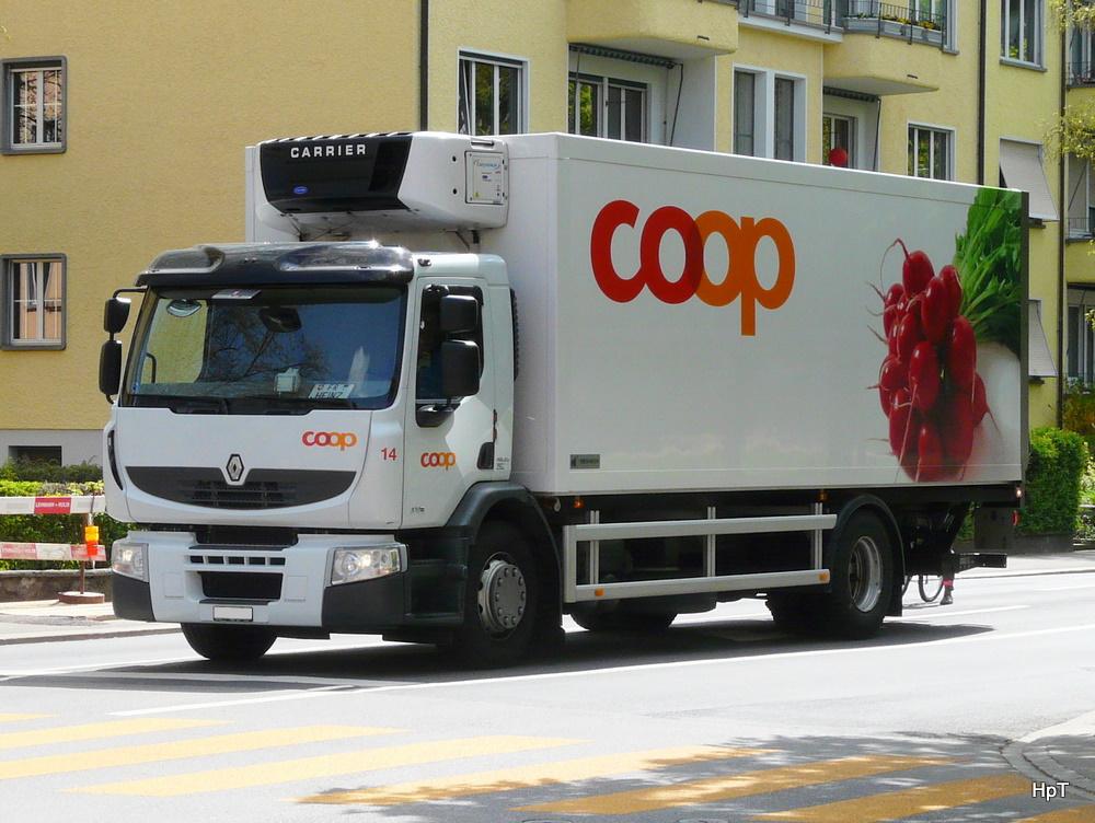 Ein Renault Khltransporter unterwegs in der Stadt bern am 14.04.2011