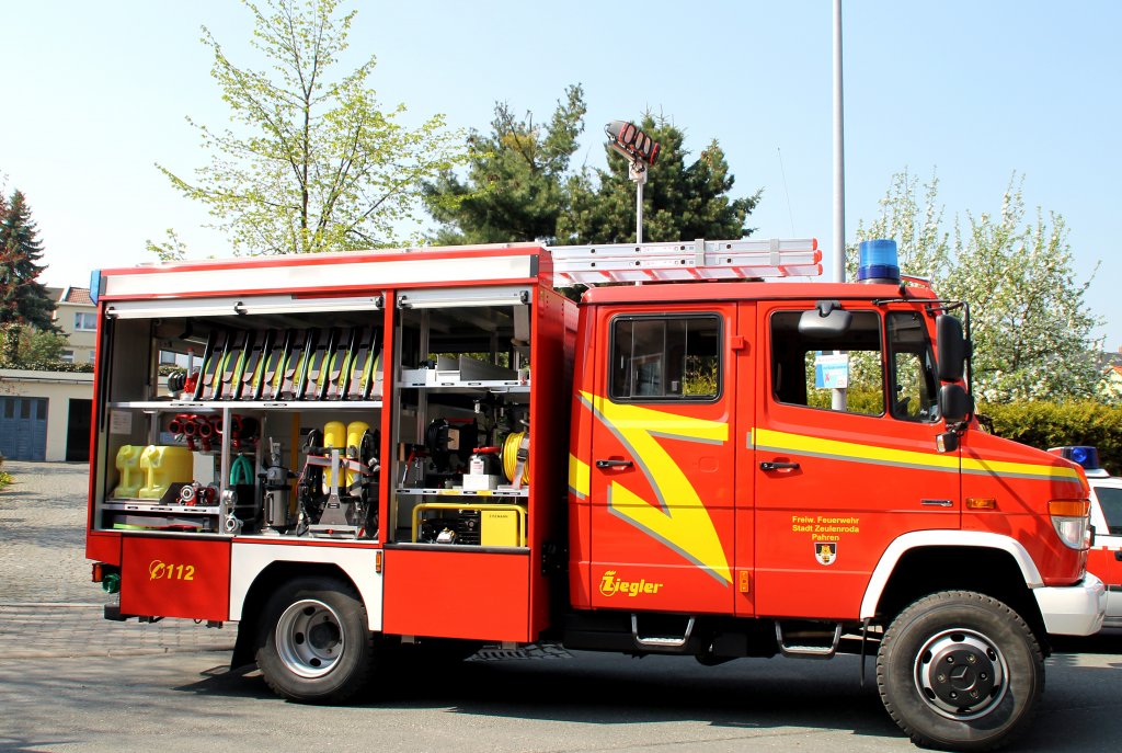 Ein Staffellschfahrzeug der Freiwillige Feuerwehr Pahren bei Zeulenroda. Foto 01.05.2012 