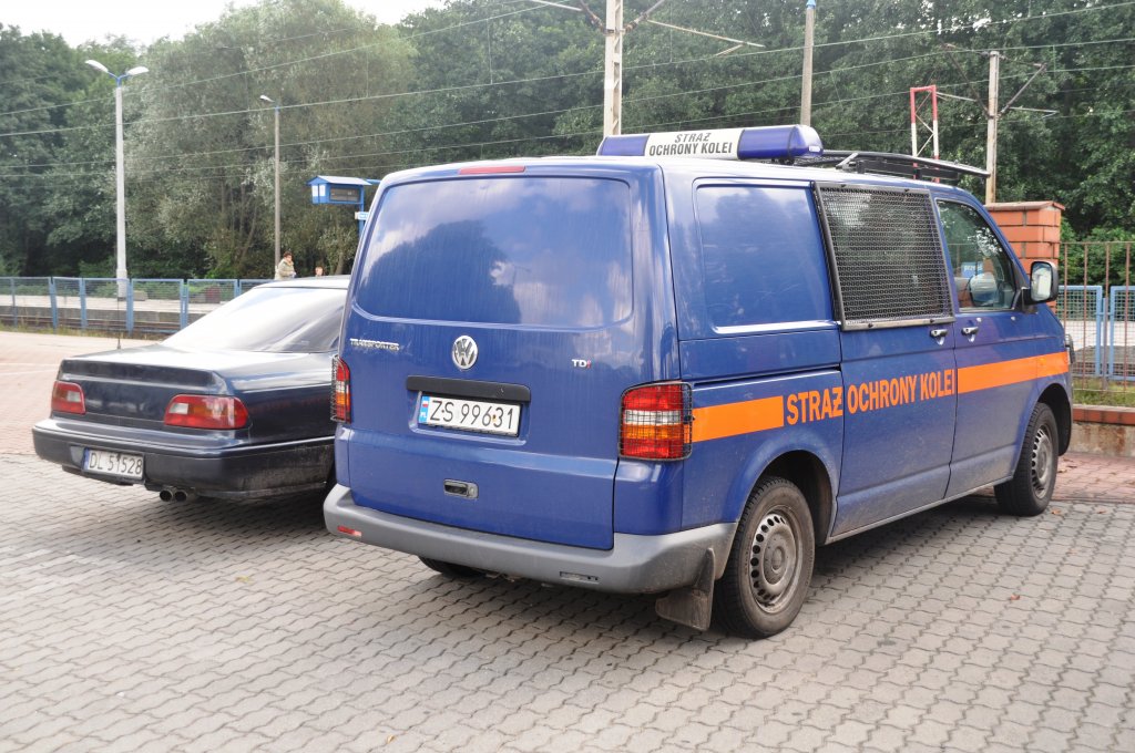 Einsatzfahrzeug der polnischen Bahnpolizei / gesehen in Świnoujście (Woiwodschaft Westpommern/Polen), 31.08.2010