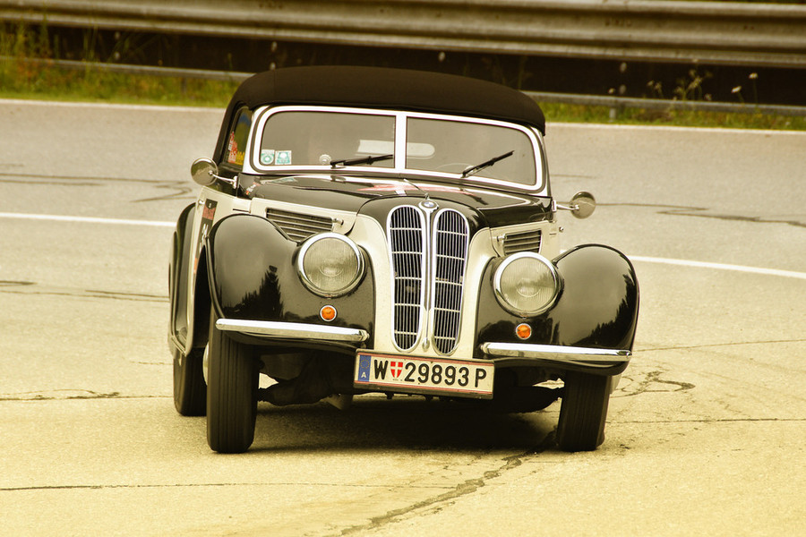 Ennstal Classic 2012, Nr. 31, BMW 327, Baujahr 1938, 12.07.2012