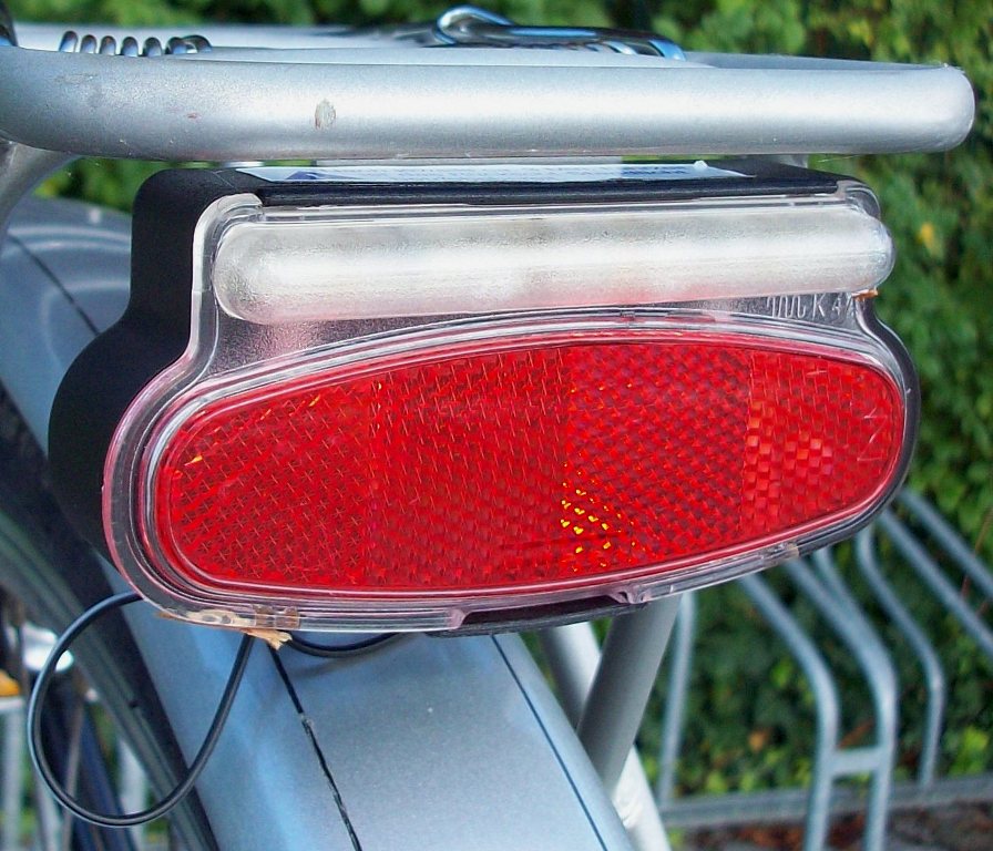 Fahrrad Rcklicht LED Technik Standlicht gesehen in Neustadt i.H. 31/08/2010