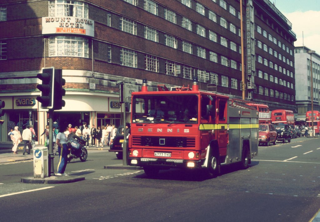 Feuerwehr Dennis in London 1989