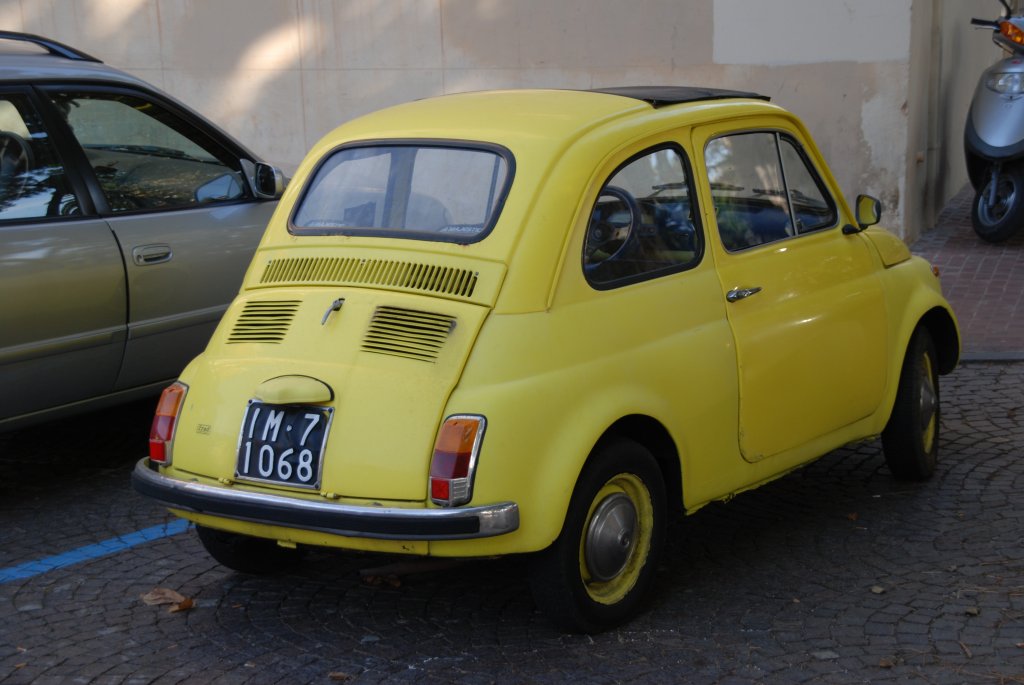 Fiat 500 / gesehen in Ventimiglia (Provinz Imperia/Italien), 17.09.2008