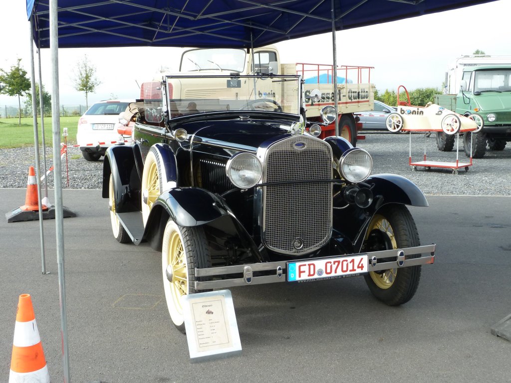 Ford A Deluxe Roadster, Bj. 1931, 39 PS, prsentiert beim 2. Fuldaer Autotag, 05.09.2010