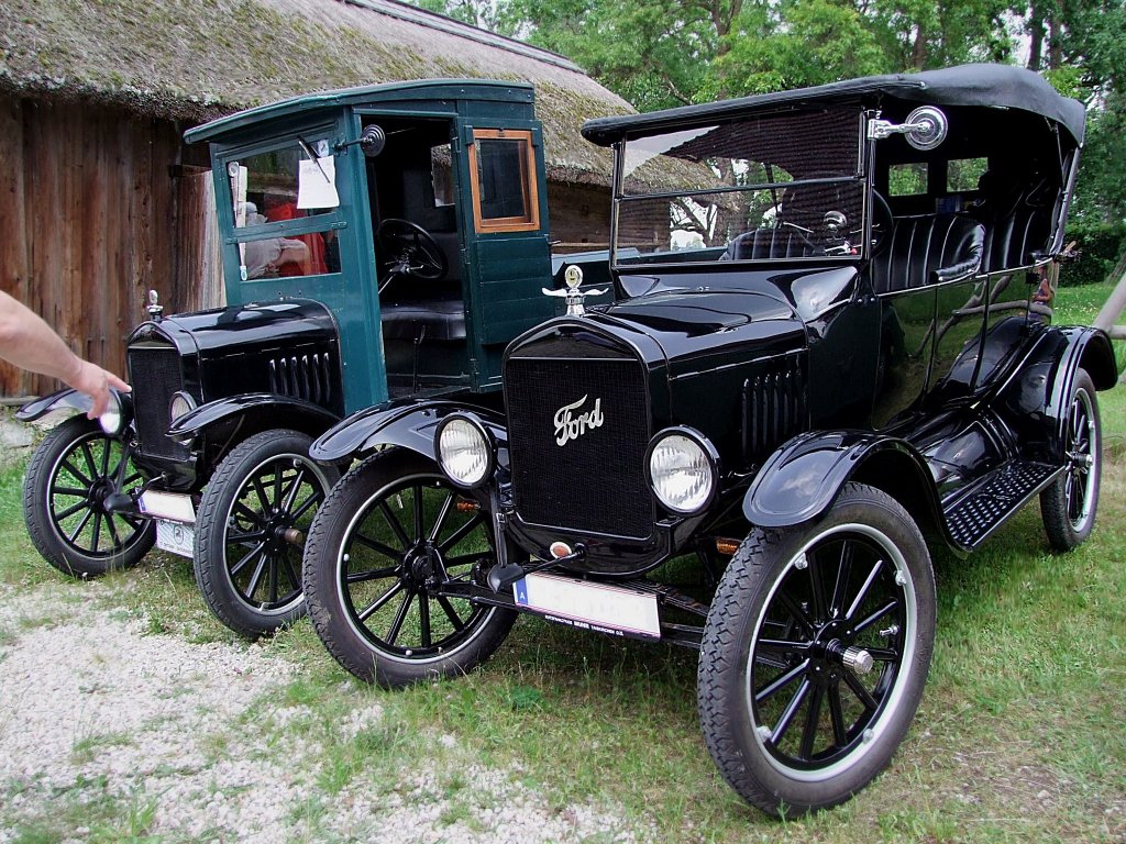 FORD-T zur Auswahl; Truck-Version Bj.1924 gegen Personenwagen Bj.1923 jeweils 20PS;100704