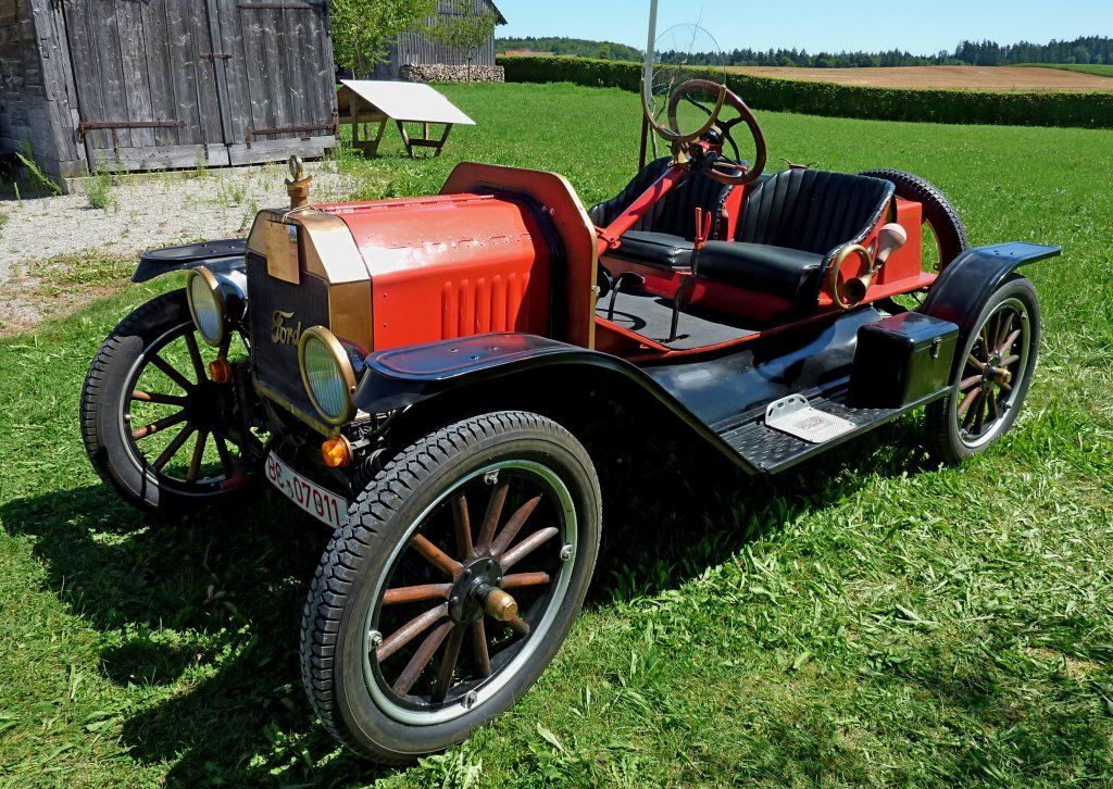 Ford Tin Lizzy, Baujahr 1914, 2800ccm und 20PS, Vmax.50Km/h, Oldtimertreffen Krnbach, Aug.2012