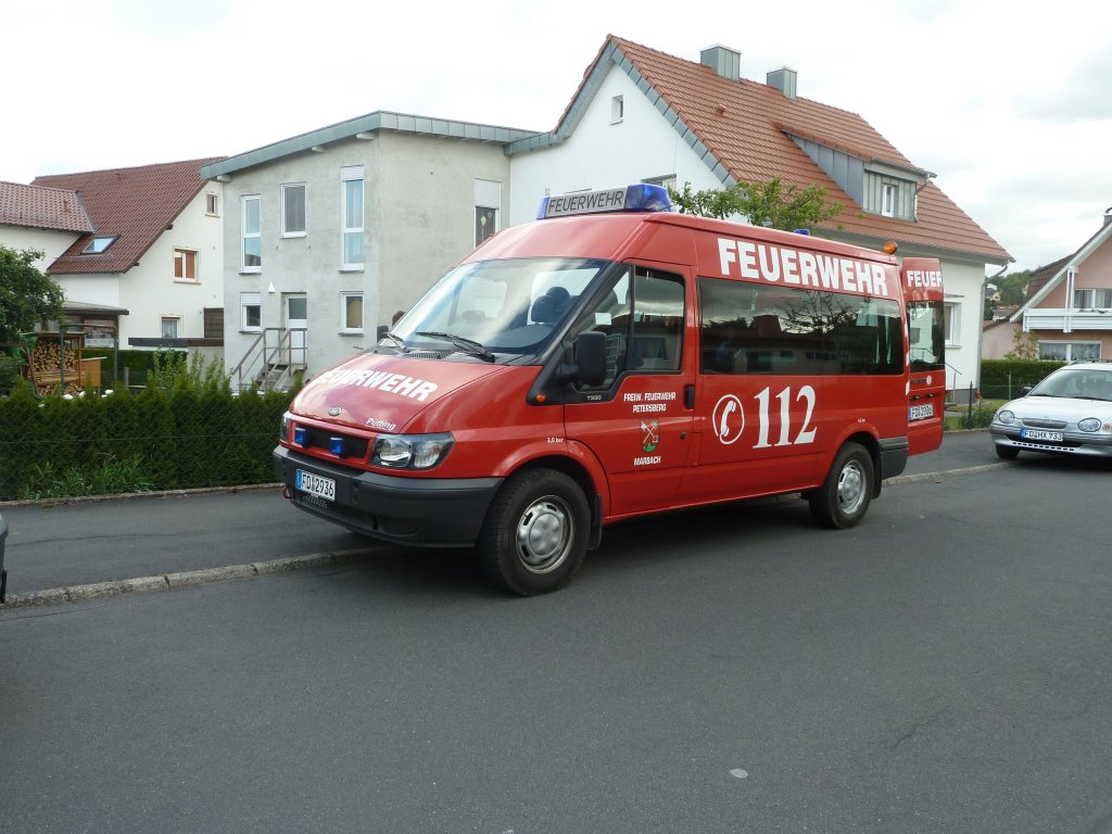 Ford Transit der Freiwilligen Feuerwehr von Petersberg-Marbach, Mai 2011