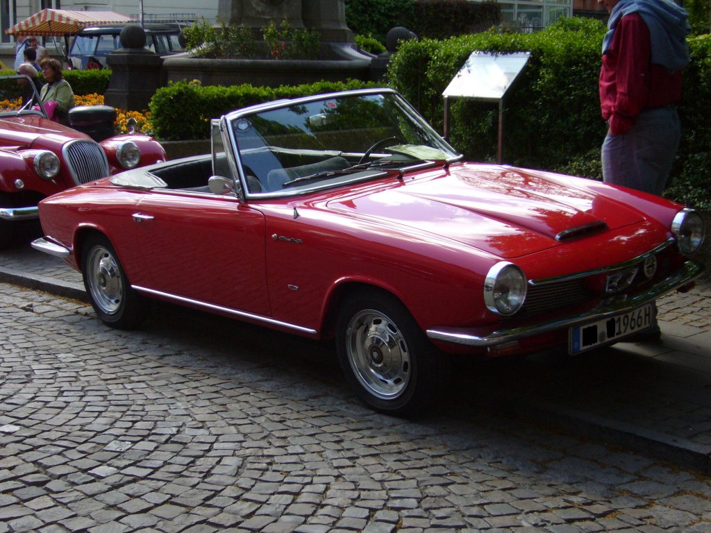 Glas 1300GT Roadster-Cabriolet. Von 1965-1967 wurden 363 des von Frua (Turin) gezeichneten Cabrio´s verkauft. Oldtimertreff des AC-Kettwig.