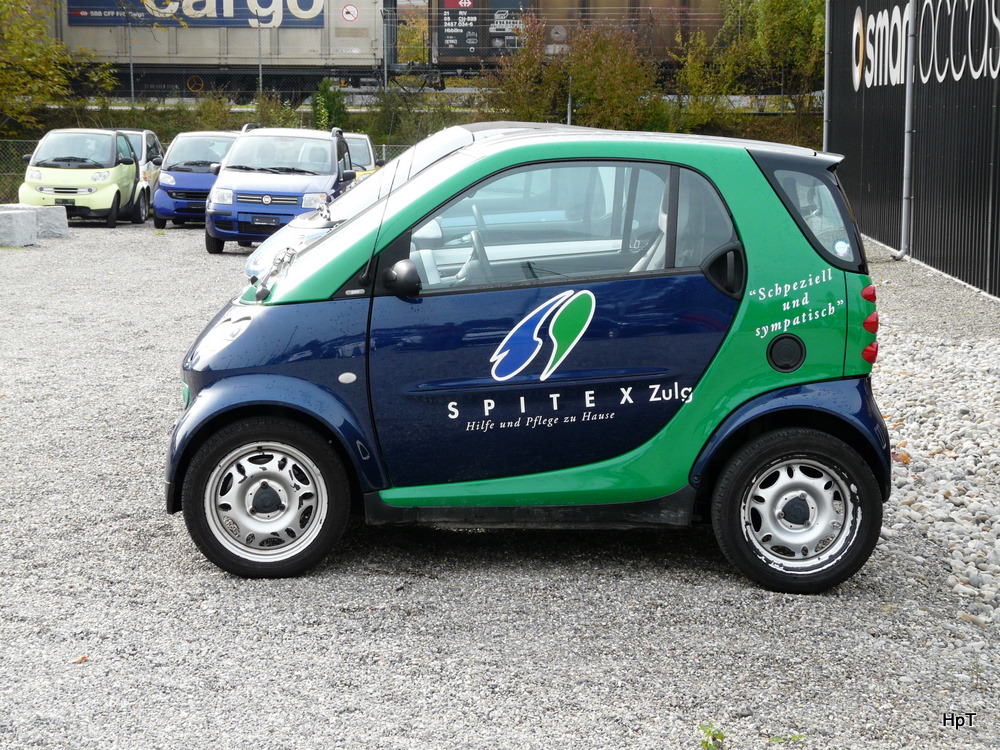 Grn - Blauer Smart mit Werbung in Schnbhl am 22.10.2010

