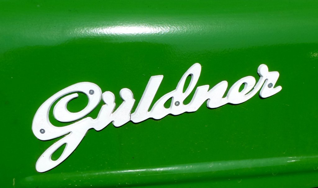 Gldner, Schriftzug an einem Oldtimer-Traktor, Aug.2013