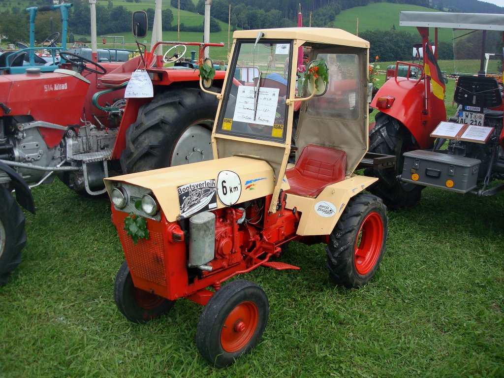 Gutbrod, Kleintraktor vom Typ 1050, Baujahr 1965, Traktorentreffen St.Peter, Aug.2010