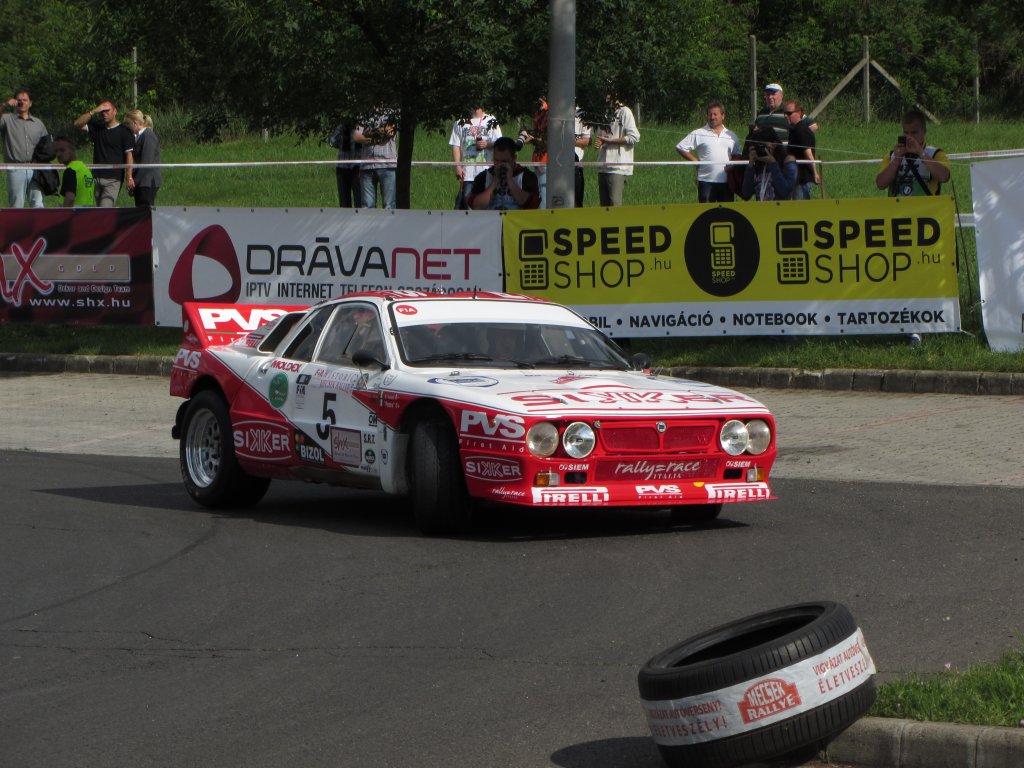 Historischer Lancia 037, auf dem Prologue des 46-ten Mecsek Rallye (2012).
