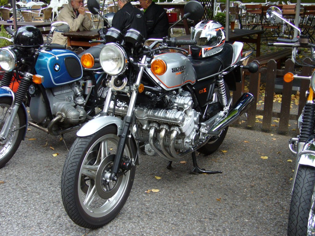 Honda CBX 1000 Baujahr 1977. Die Reihensechszylinder CBX mit ihren 105 PS aus 1047 cm war 1977 eine Sensation. Motorradclassicdays an der Essener Dampfbierbrauerei.