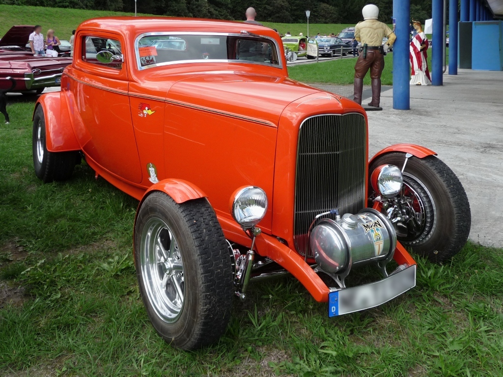 Hot Rod auf Ford 1930 Basis, gesehen auf der US-Car-Show in Grefrath im August 2010.