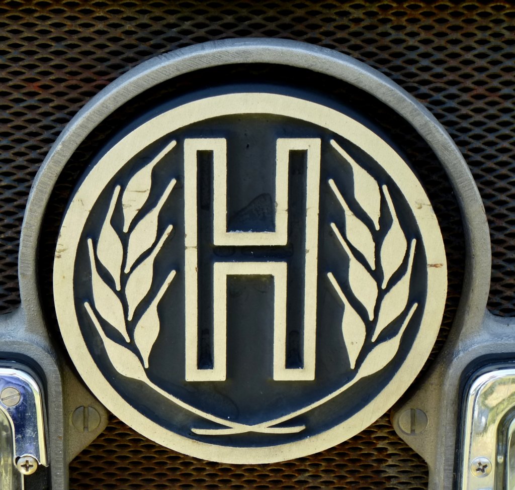 Hrlimann, Logo der Traktorenfirma in der Schweiz, gegrndet 1929, Juli 2013