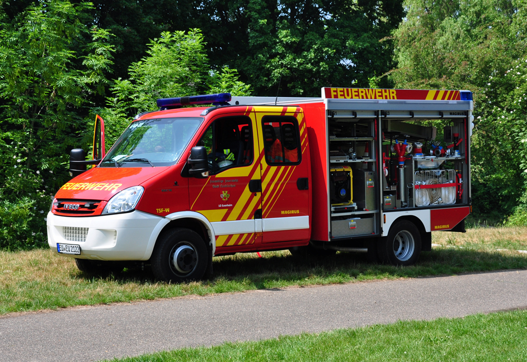 Iveco 65c18 Tsf W Der Freiwilligen Feuerwehr Euskirchen 21 05 2011 Fahrzeugbilder De