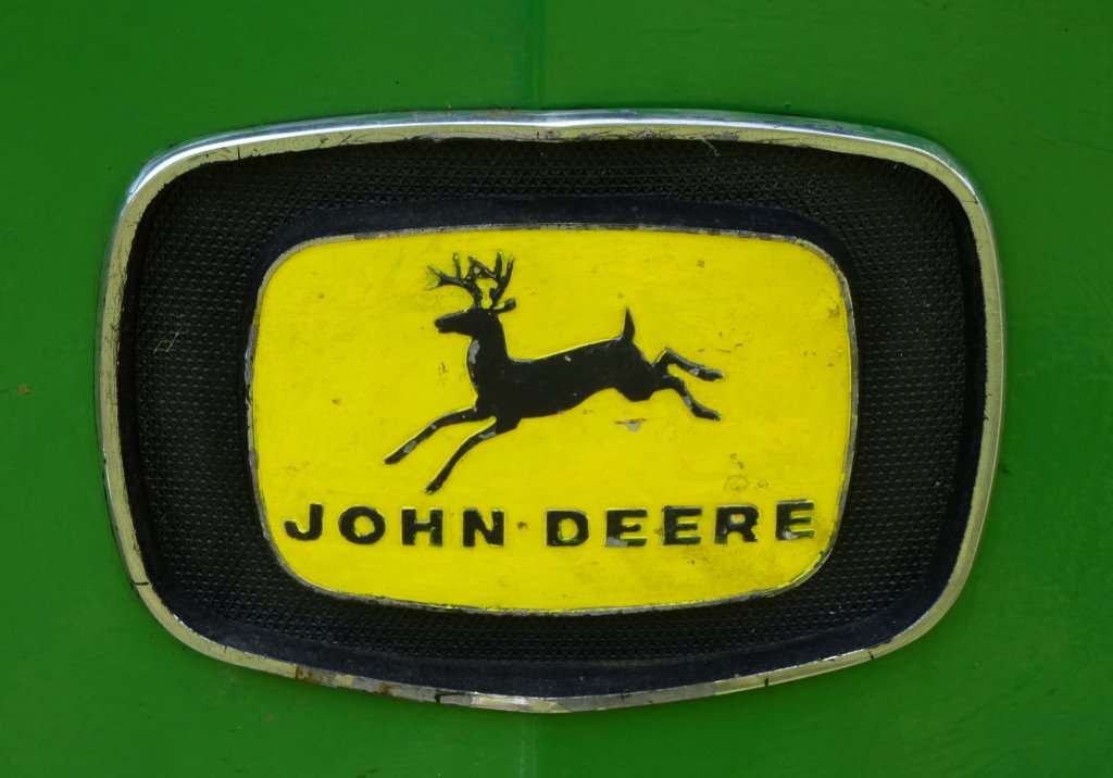John Deere, Oldtimer-Logo, die US-amerikanische Firma gehrt zu den grten Produzenten von Traktoren und Landtechnik, Aug.2013