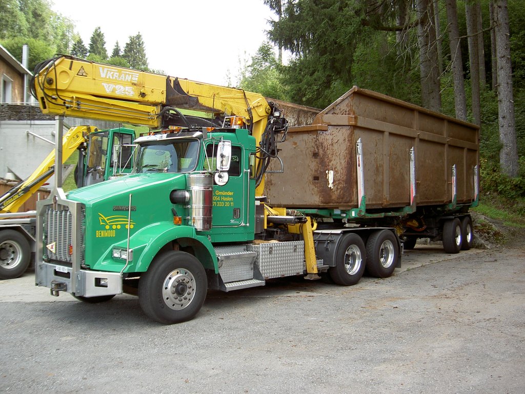 Kenworth Truck, aufgenommen in Haslen, Schweiz (21.08.2011)
