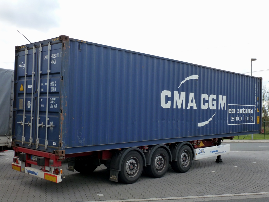KRONE Container Trailer mit 40`CMA CGM berseecontainer abgestellt in Herten am 16.04.2012 Heckseitenansicht