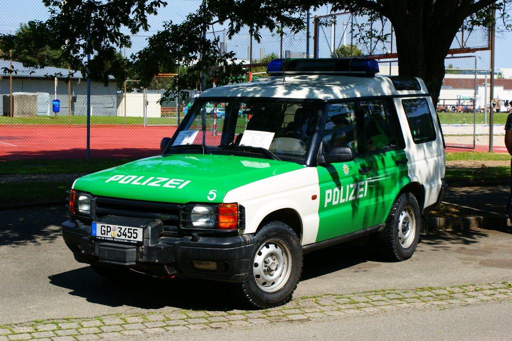 Land Rover Discovery der Bereitschaftspolizei Bblingen. Aufgenommen am 25.07.2010 beim gemeinsamen Tag der offenen Tr der Bereitschaftspolizeidirektion Bblingen und der Bundespolizeidirektion Stuttgart in der Wildermuth Kaserne in Bblingen.