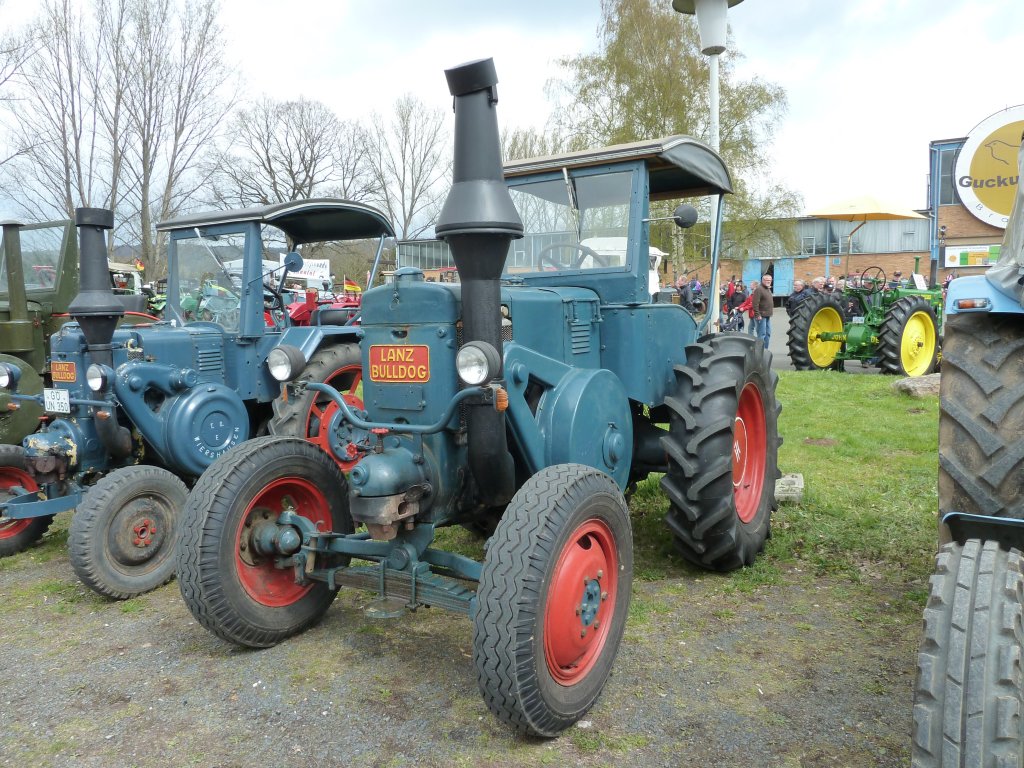 Lanz steht bei der Oldtimerausstellung der Traktor-Oldtimer-Freunde Wiershausen, April 2012