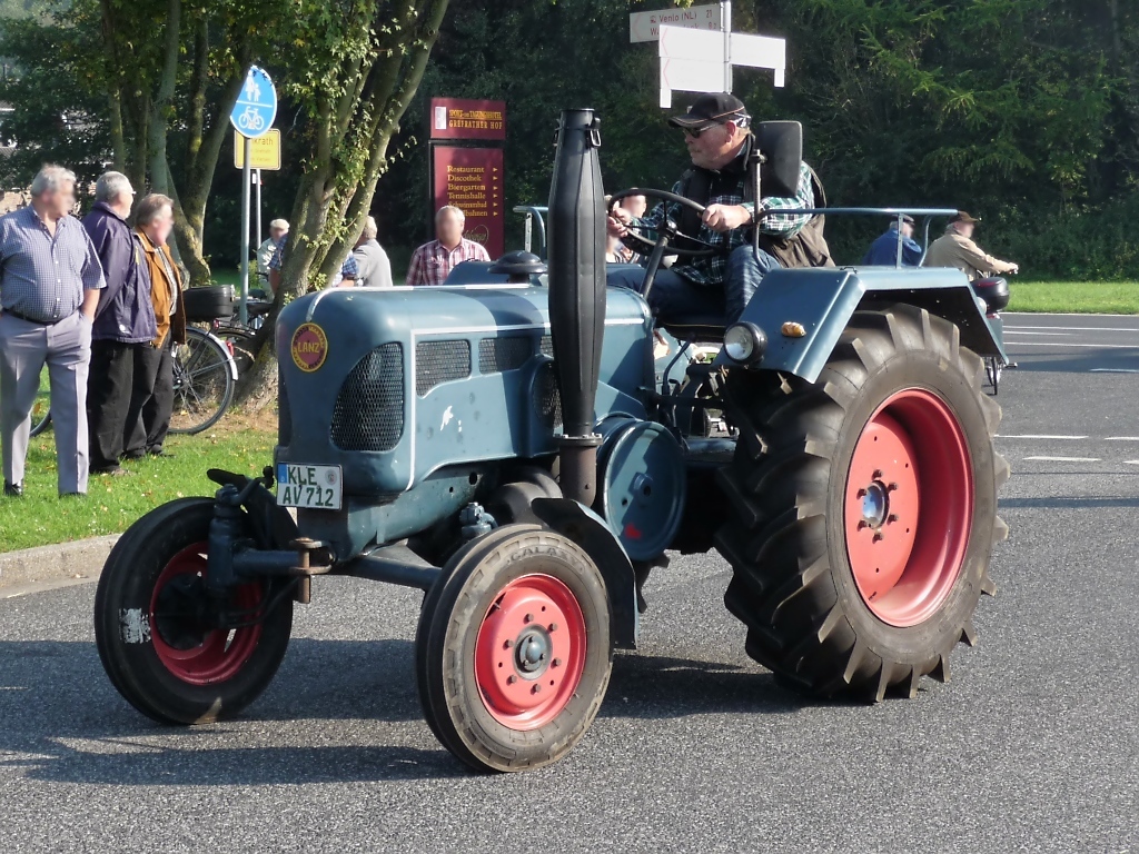 Lanz-Traktor  Ackerluft , 1 Zylinder verschiedener Gren, 16-28 PS, gebaut 1955-1060. Treckertreff Grefrath, 25.9.11