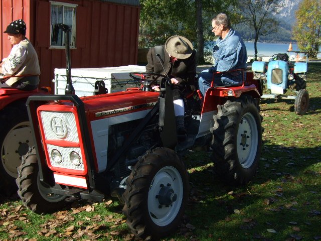 Lindner-Allradtraktor der  neuen Generation  auf dem Traktorenfest in Maurach 2009