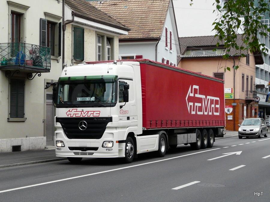 Mercedes Actros 1844 Satelschlepper unterwegs in Nidau am 21.05.2010