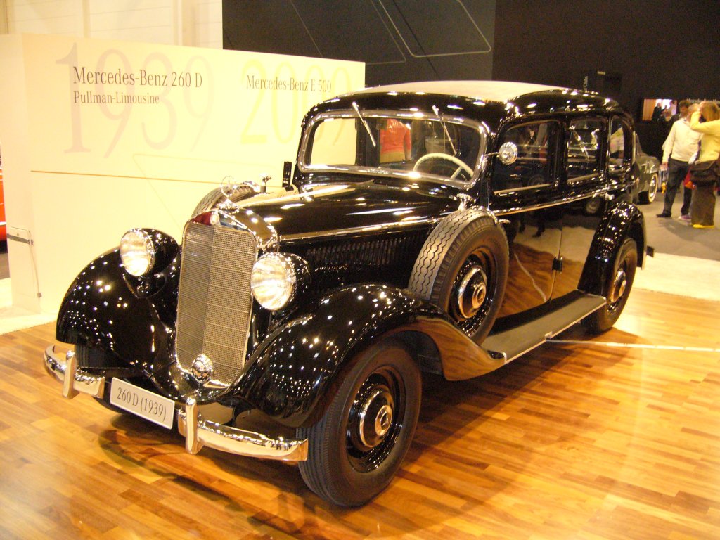 Mercedes-Benz 260 D Baujahr 1939. Mit dem 260 D brachte Mercedes den ersten serienmigen Diesel-PKW auf den Markt. 04.04.2009 Technoclassica.